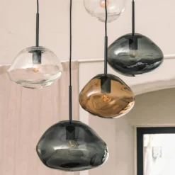 CRYSTAL STONE PENDELLAMPE LYS RØKGRÅ